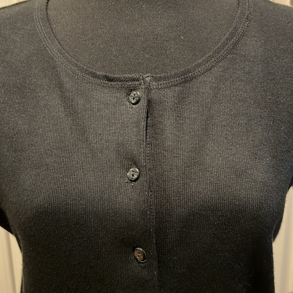 Express Short sleeve cardigan top. - Picture 2 of 7